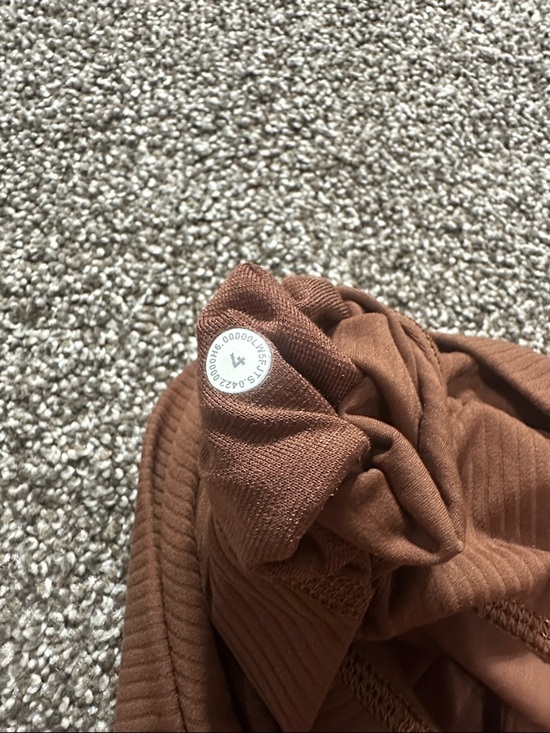 lululemon athletica High-Waist Ribbed Leggings in Brown - Picture 4 of 4